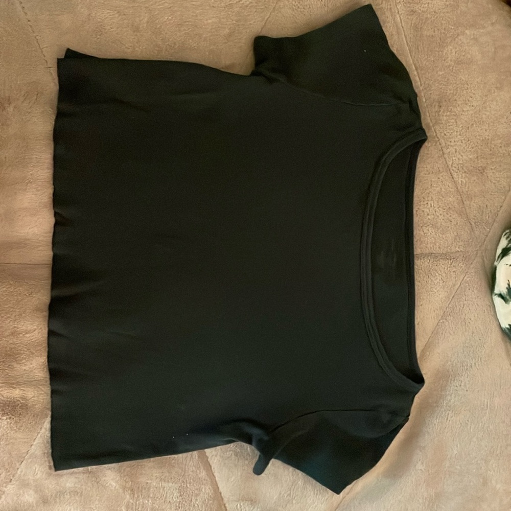 Brandy Melville short sleeve top